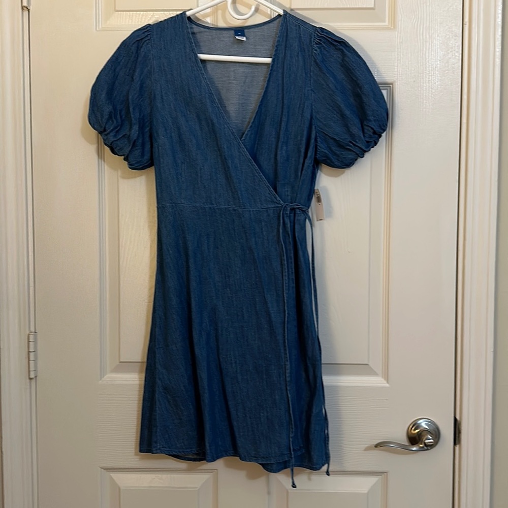 Old Navy Puff Sleeve Wrap Dress 50% Off